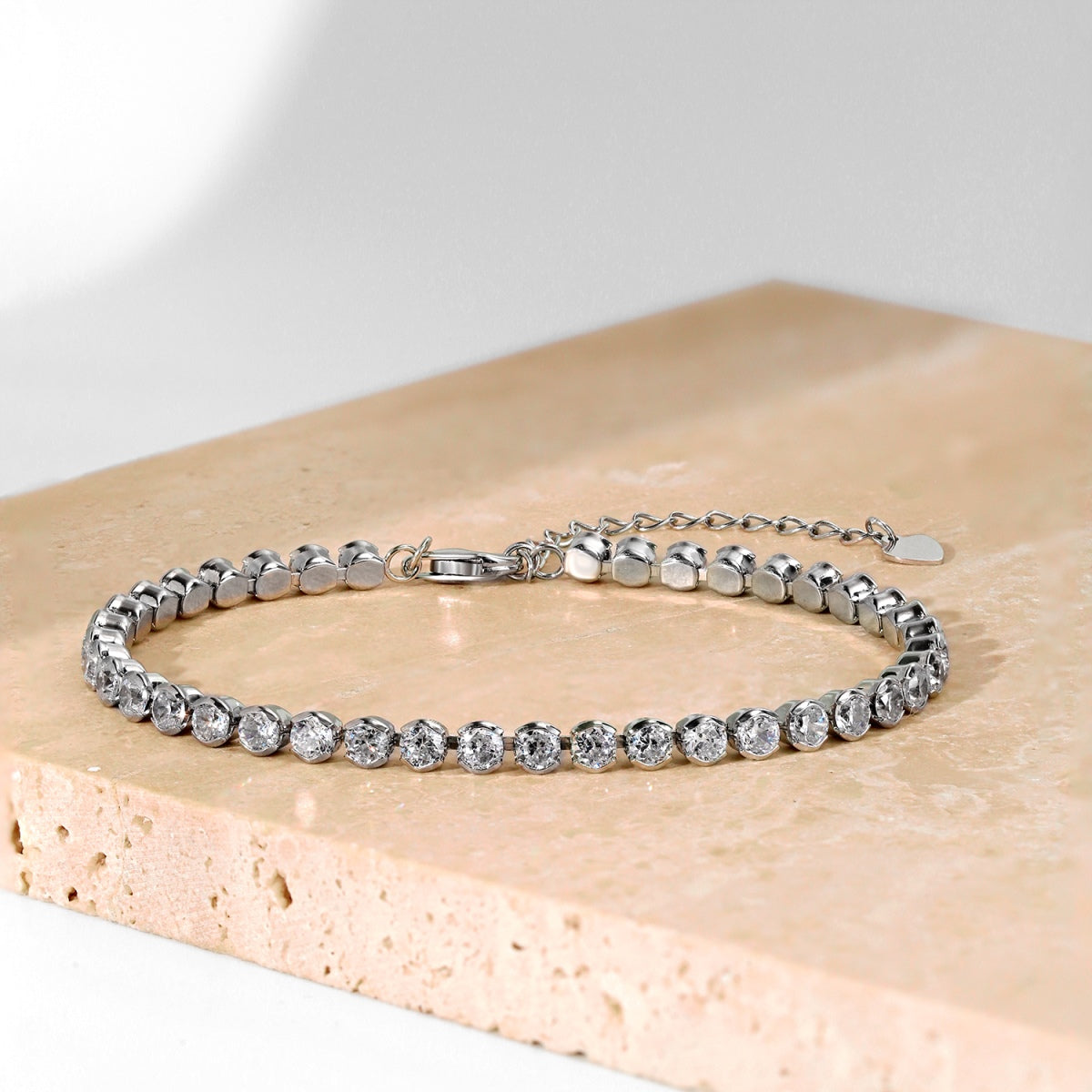 [AuraEcho]Dazzling Sparkling Round Cut Daily Bracelet