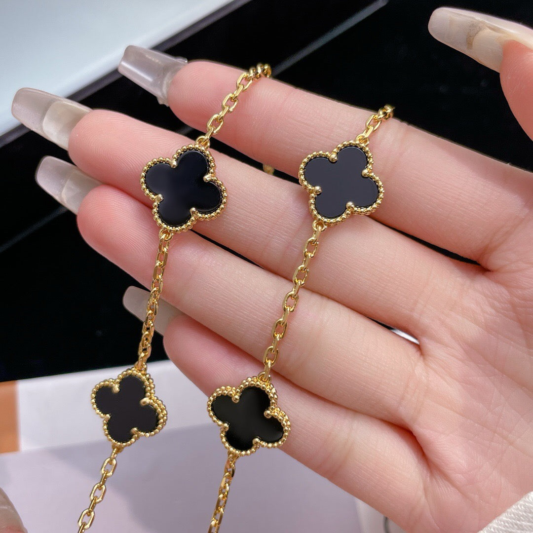 [AuraEcho]CLOVER 10 MOTIFS ONYX NECKLACE